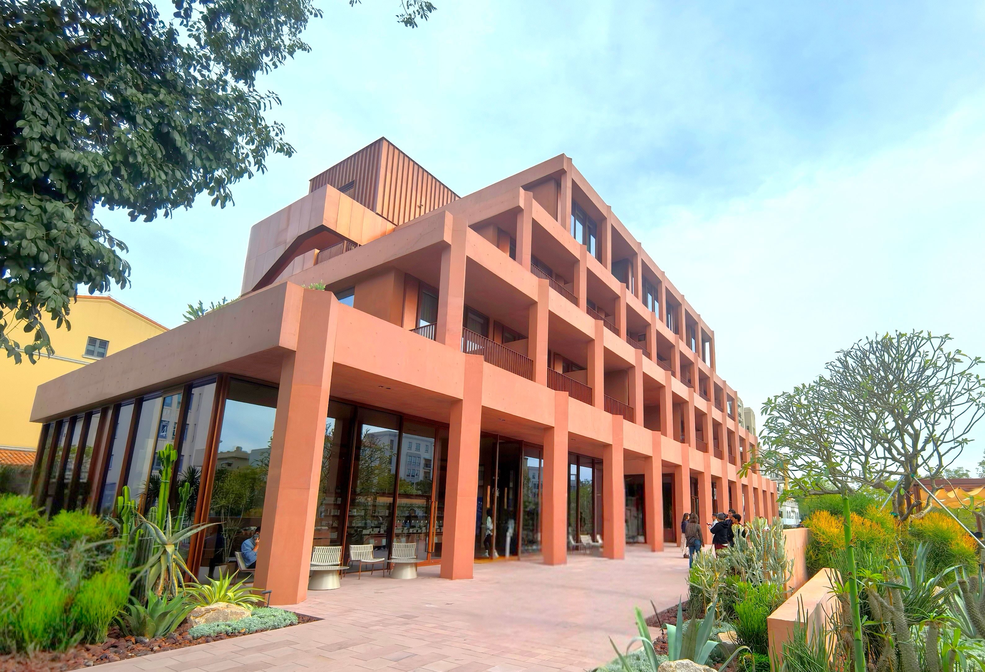 花都「百千萬工程」激活全域發(fā)展：從五星級冷鏈到國家級AI平臺  從詩意棲居到芳香產業(yè)