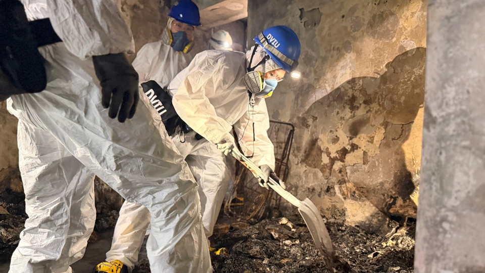 多圖〡【宏福苑大火】災(zāi)難遇害者辨認(rèn)組繼續(xù)搜查處理30具遺體