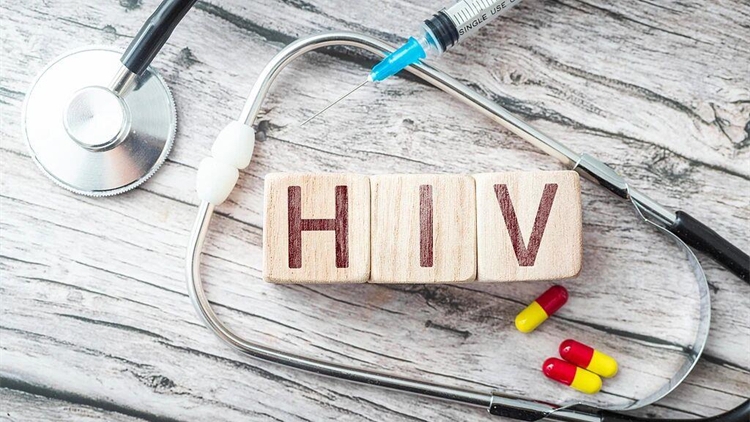 感染了HIV≠得了愛滋病！關(guān)於愛滋病，這些要了解↓
