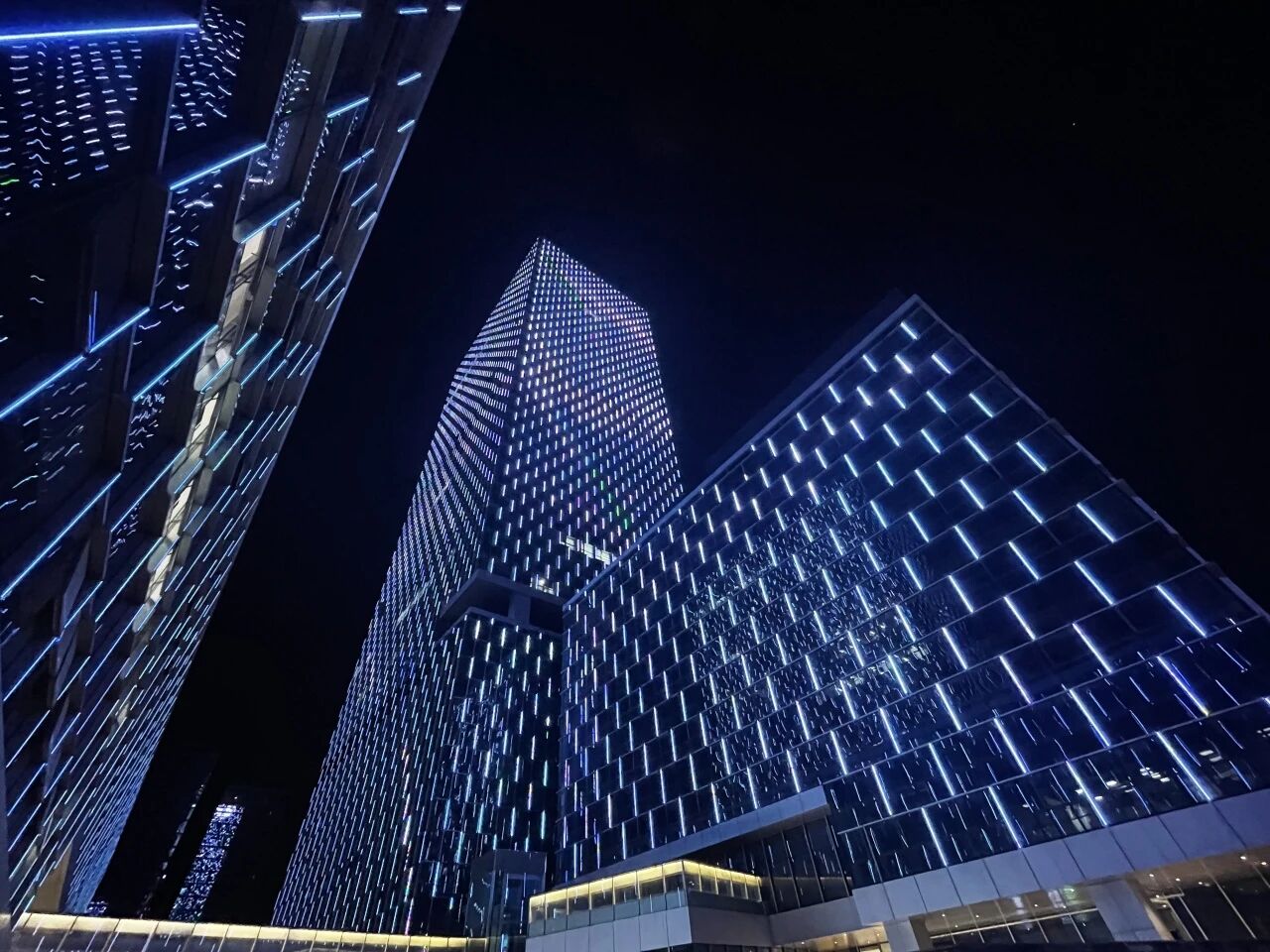 深圳首例！昇騰超節(jié)點算力設施「天花板」落地龍崗