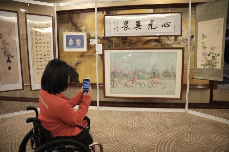 當(dāng)非遺邂逅體育：一場(chǎng)為殘?zhí)貖W會(huì)運(yùn)動(dòng)員定製的「藝術(shù)加油站」在深圳寶安溫情啟幕