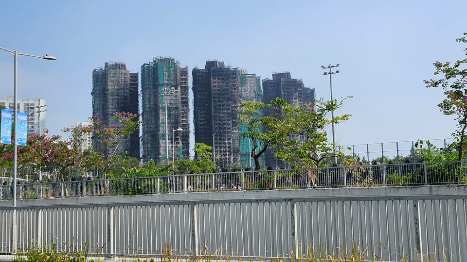 大埔宏福苑大火發(fā)生超過一星期  市民繼續(xù)前來獻(xiàn)花