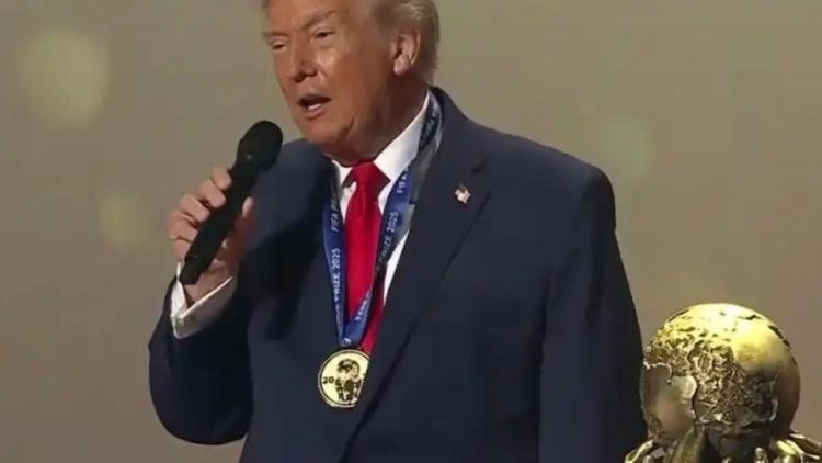 特朗普「和平獎(jiǎng)」夢(mèng)圓 世界盃抽籤前先領(lǐng)獎(jiǎng)