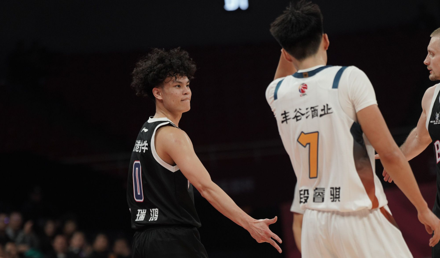 CBA俱樂(lè)部盃再下一城 香港金牛104:79大勝四川豐谷酒業(yè)