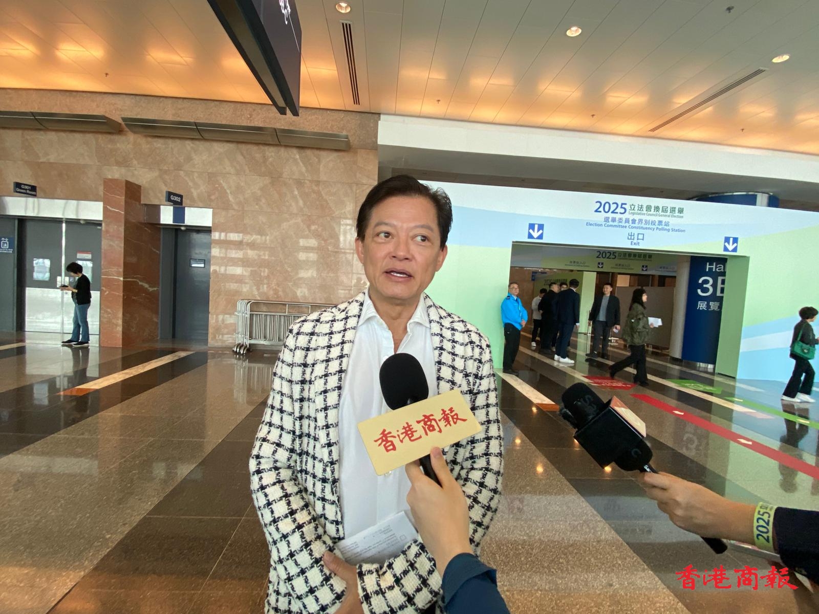 立法會(huì)選舉 | 莫華倫：希望選出立法會(huì)議員 為文化藝術(shù)界爭(zhēng)取多點(diǎn)資源