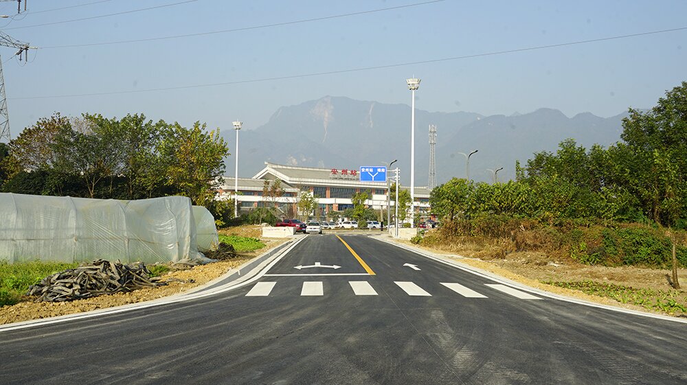 深度融入?yún)^(qū)域發(fā)展格局　綿竹至川青鐵路安州站連接線(xiàn)通車(chē)