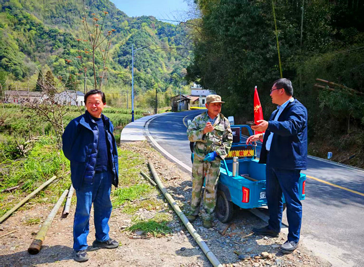 【黃山「鎮(zhèn)」能量】皖黟縣美溪：緊繃「安全弦」 確?！噶慊鹎椤? title=