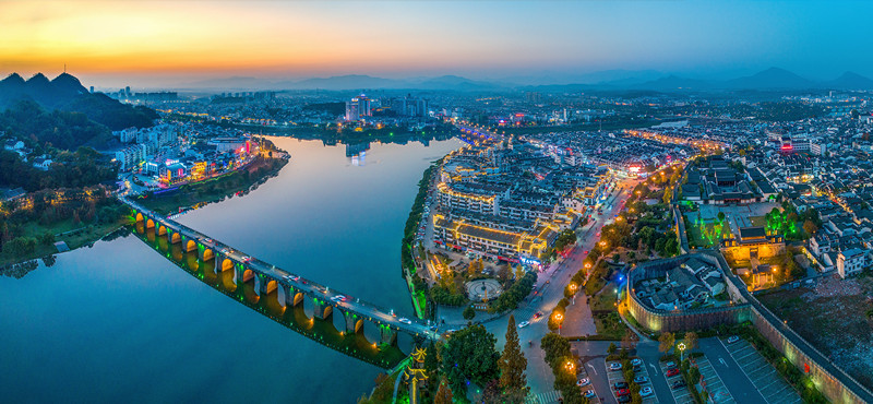 【港商觀察】「徽州府」有請(qǐng)！安徽歙縣景城相融古邑?zé)ú? title=