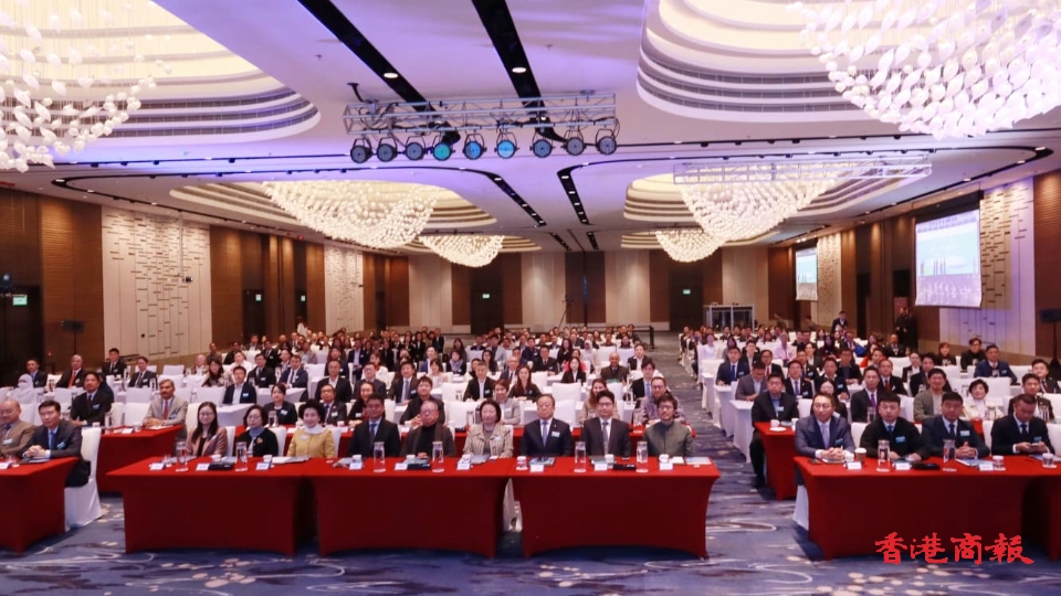 第四屆「一帶一路」青年發(fā)展高峰論壇 搭建國(guó)際舞臺(tái)