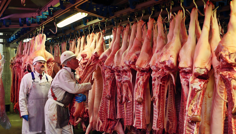  商務(wù)部：對原產(chǎn)於歐盟的進(jìn)口相關(guān)豬肉及豬副產(chǎn)品徵收反傾銷稅 