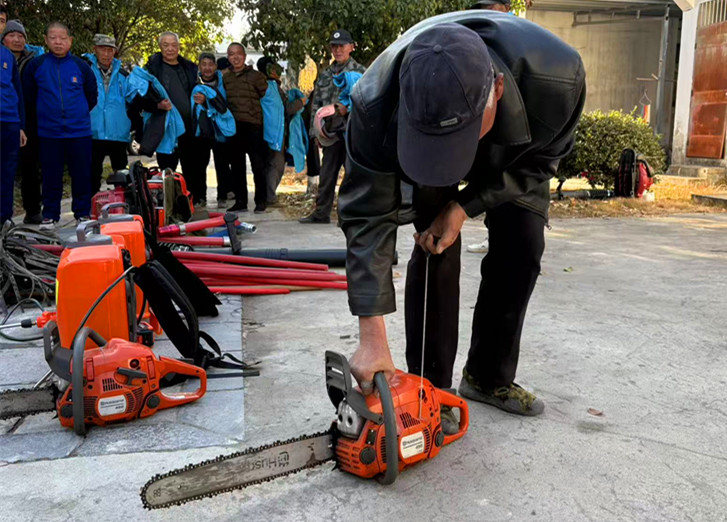 皖黟縣西遞鎮(zhèn):開展消防應(yīng)急演練 築牢冬季安全防線