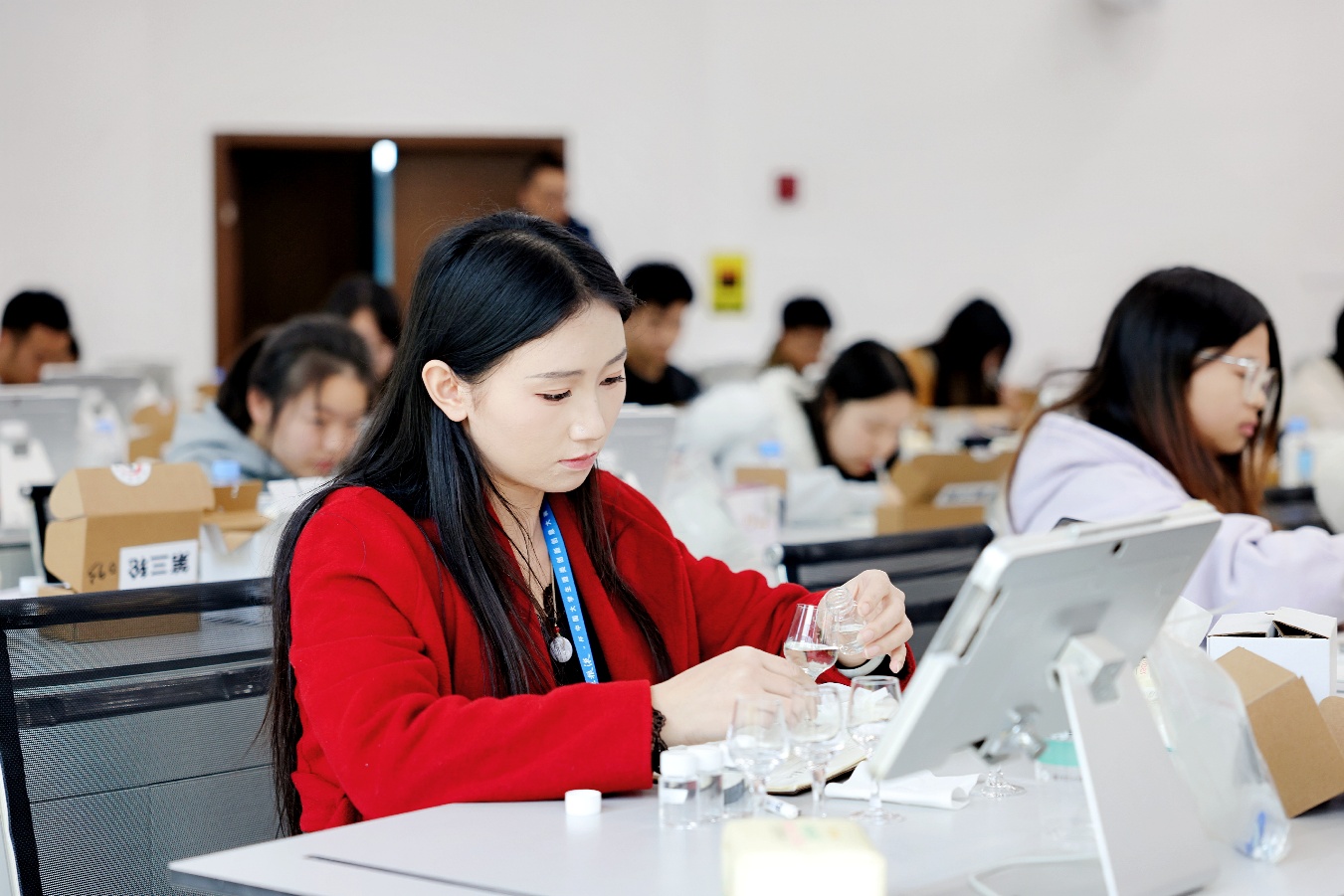 2025「五糧液」杯中國大學(xué)生酒類創(chuàng)新創(chuàng)意大賽在四川宜賓圓滿收官 以賽為橋賦能酒業(yè)新發(fā)展