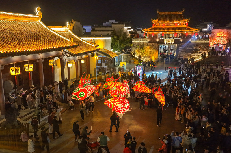 「魚燈上新了，不嬉不行！」黃山歙縣邀你共赴徽州年