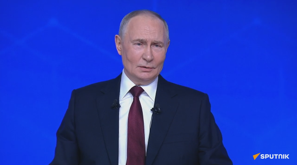 普京承認(rèn)自己正在戀愛中