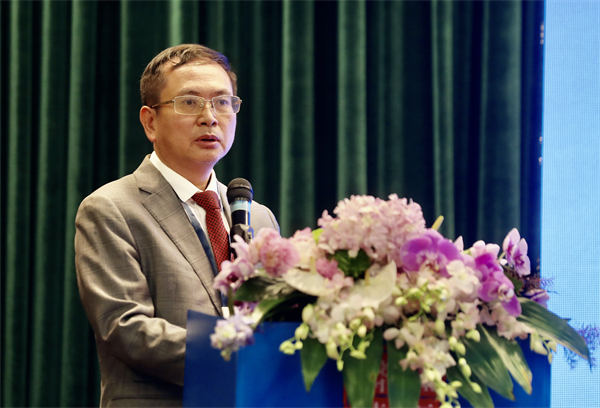 圖片3 世界中醫(yī)藥服務(wù)貿(mào)易聯(lián)合會(huì)副主席唐賢敏致辭.jpg