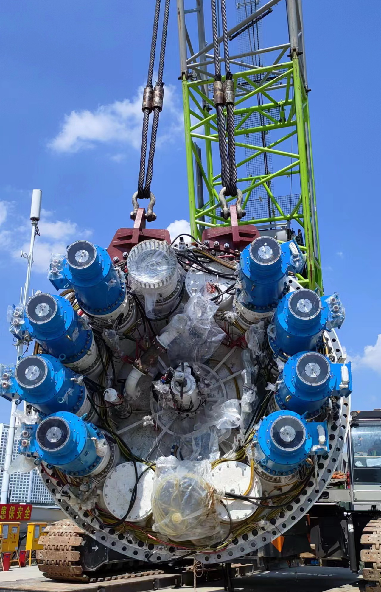 盾構(gòu)吊裝 (1).jpg
