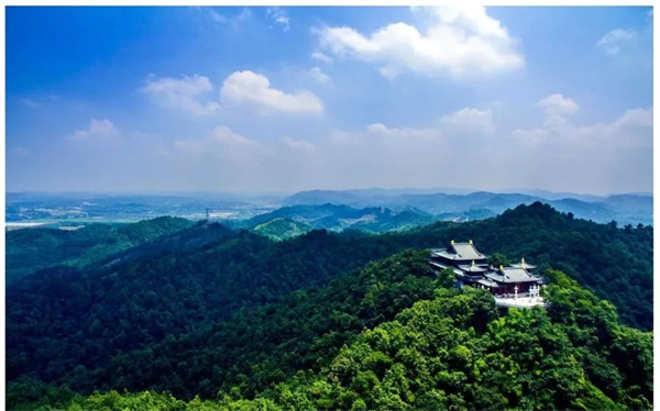 昭山風景區(qū)。（記者 方陽 攝）.jpg