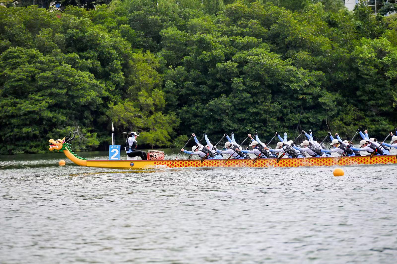 圖1： 省七屆民族運(yùn)動(dòng)會(huì)龍舟項(xiàng)目比賽現(xiàn)場（省七屆民族運(yùn)動(dòng)會(huì)執(zhí)委會(huì)供圖）.jpg