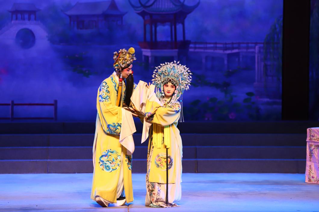 昆曲《長(zhǎng)生殿·密誓》劇照.jpg
