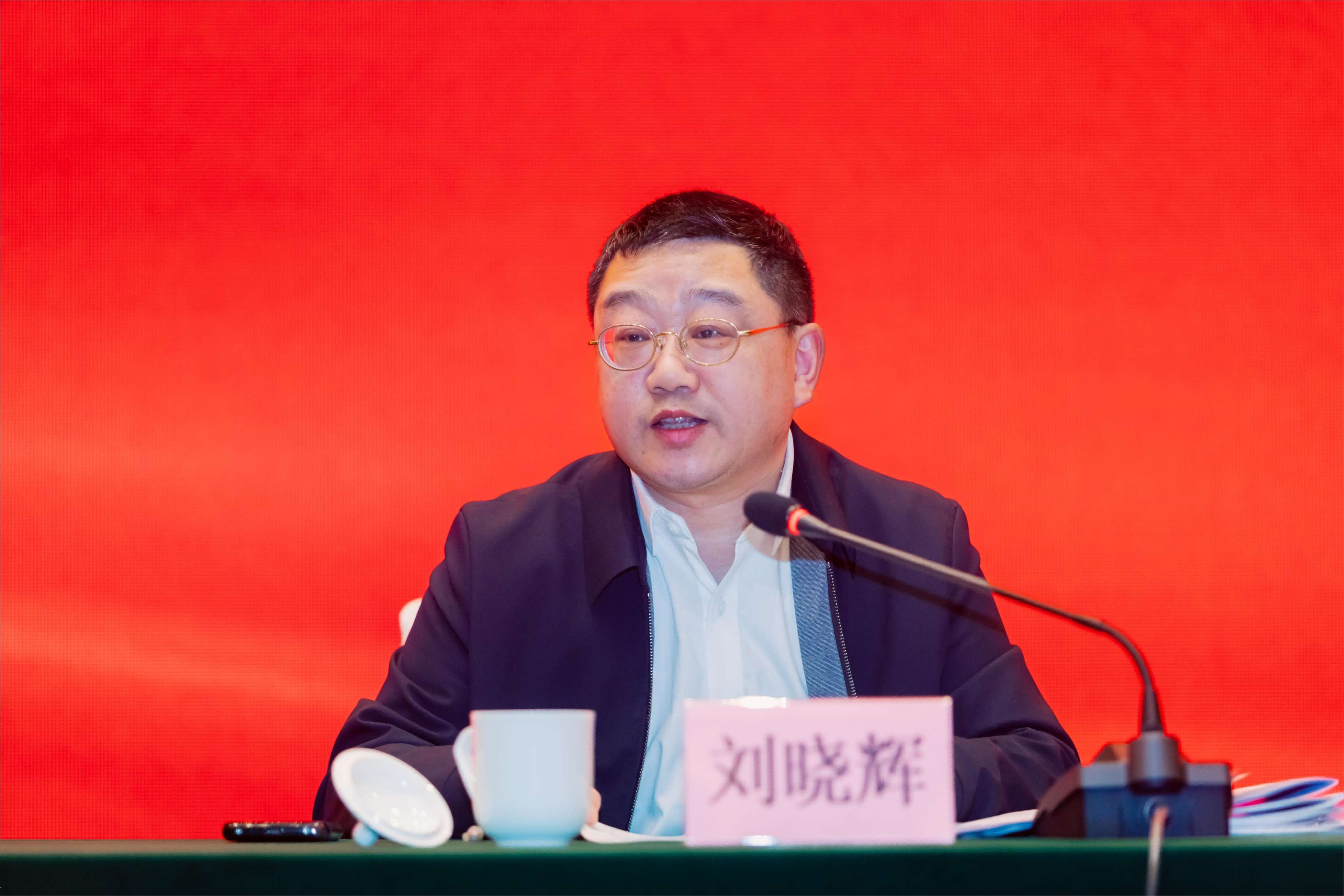 圖三 江西省衛(wèi)生健康委黨組成員，省中醫(yī)藥管理局黨組書記、局長(zhǎng)劉曉輝作工作報(bào)告(1)(1).png