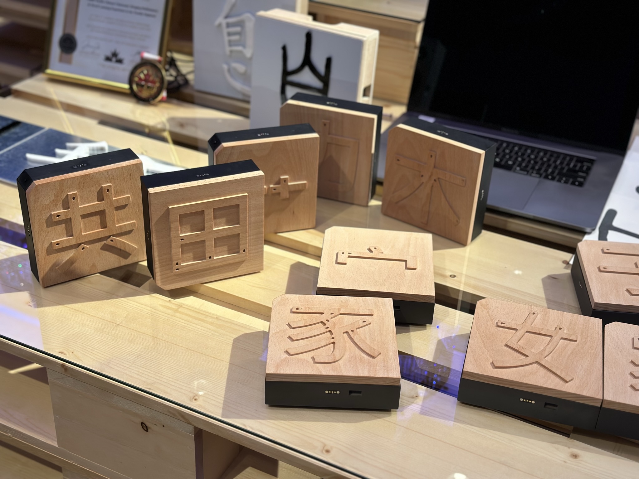 6： 視障人士可通過模塊磨圓的一角，來分辨模塊的方向是否正確。.JPEG