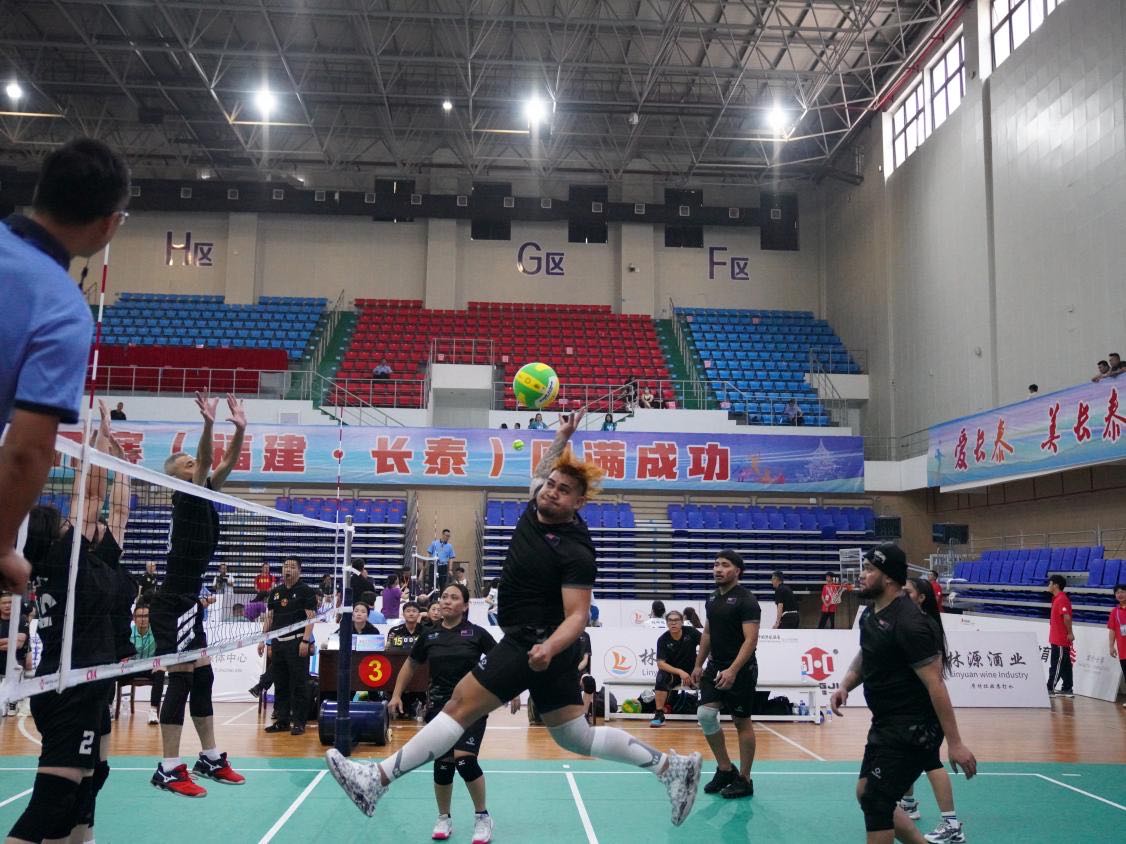 圖4  國際組運動員積極參與比賽.jpg