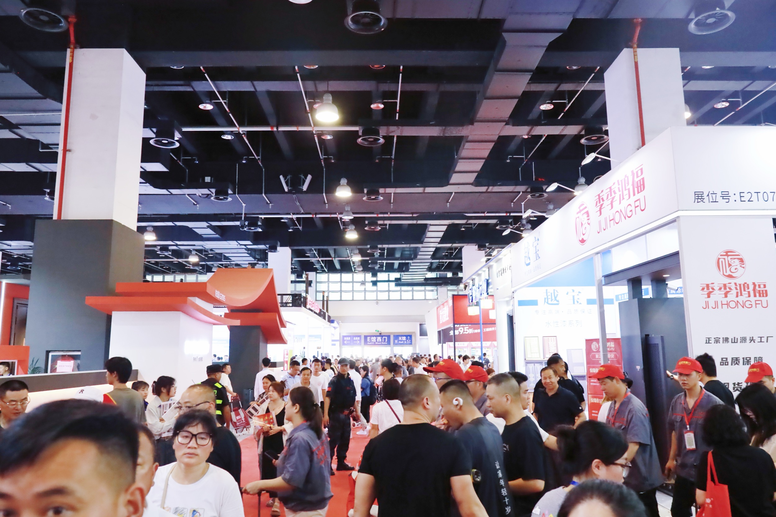 圖1圖說(shuō) 門博會(huì)現(xiàn)場(chǎng).JPG