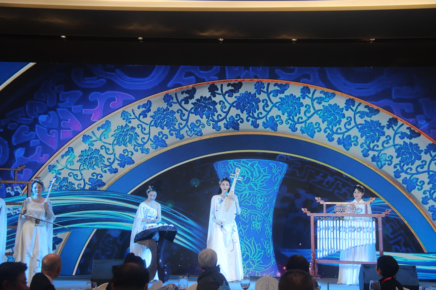 圖三 景德鎮(zhèn)瓷樂表演.JPG