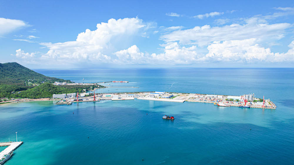 圖1-海南三亞南山港公共科考碼頭航拍圖（圖片來源：三亞崖州灣科技城融媒體中心）.jpg
