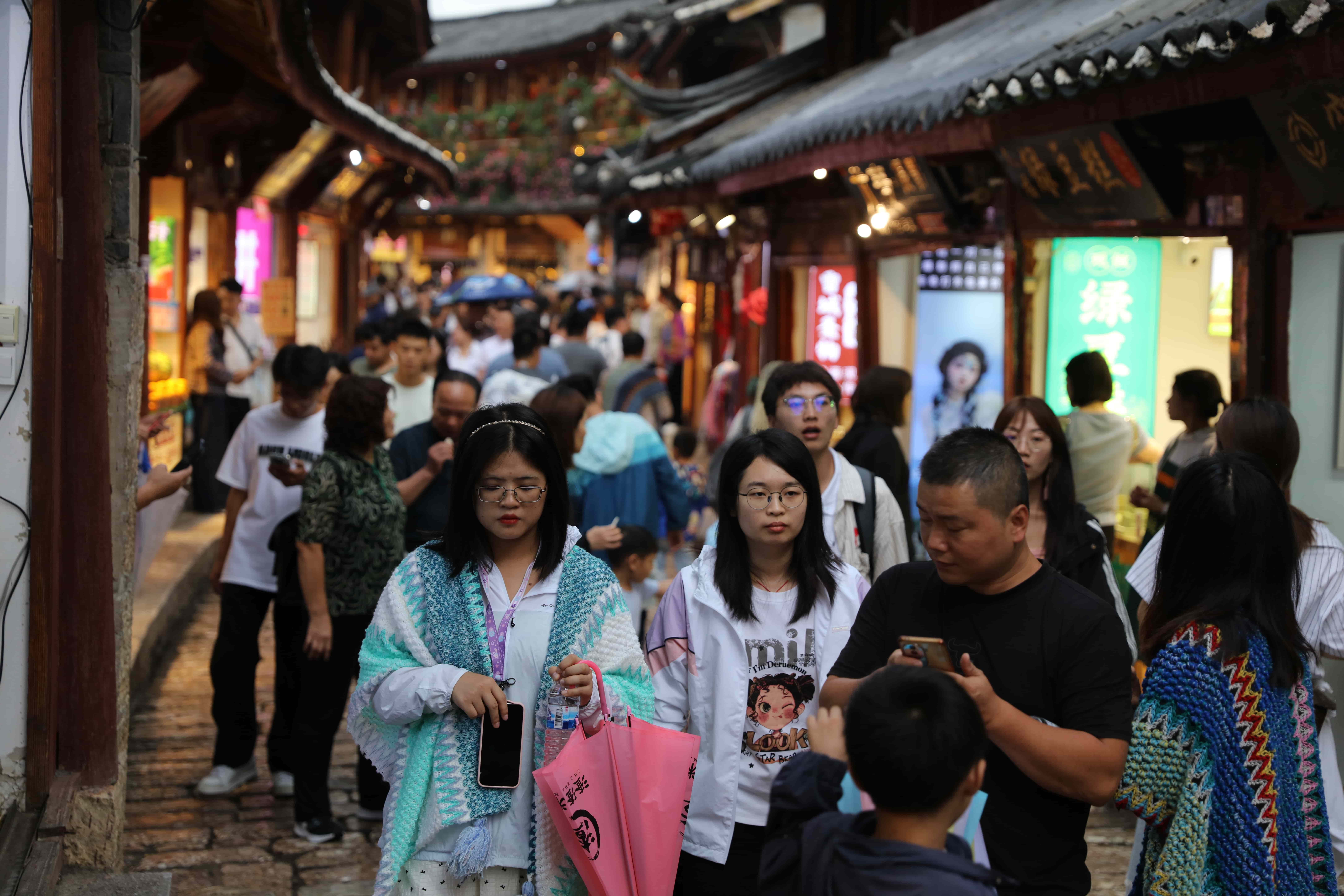 圖6：麗江古城是“最受人們向往的旅游目的地” 王冰 攝.JPG