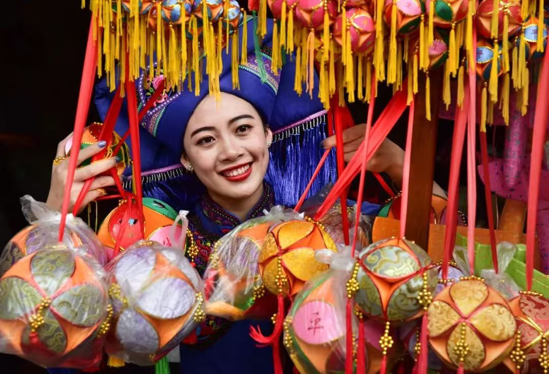 3、靖西繡球(梁宗陽(yáng) 攝).jpg