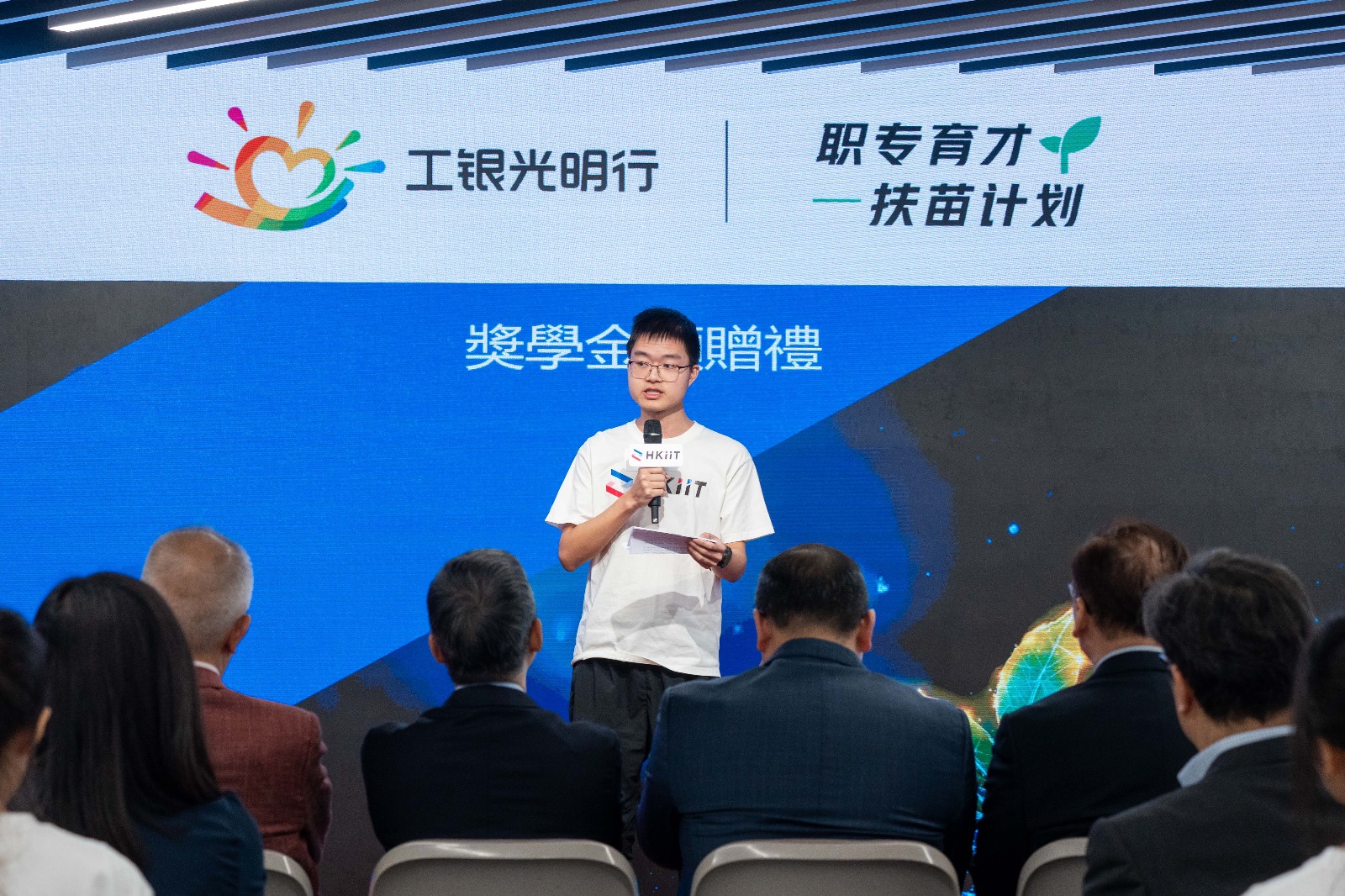 WhatsApp Image 2025-10-27 at 18.33.25.jpeg