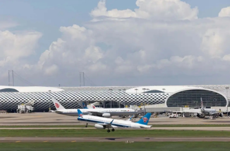 深圳寶安國(guó)際機(jī)場(chǎng)2。圖源 深圳市航空業(yè)協(xié)會(huì)_副本.jpg