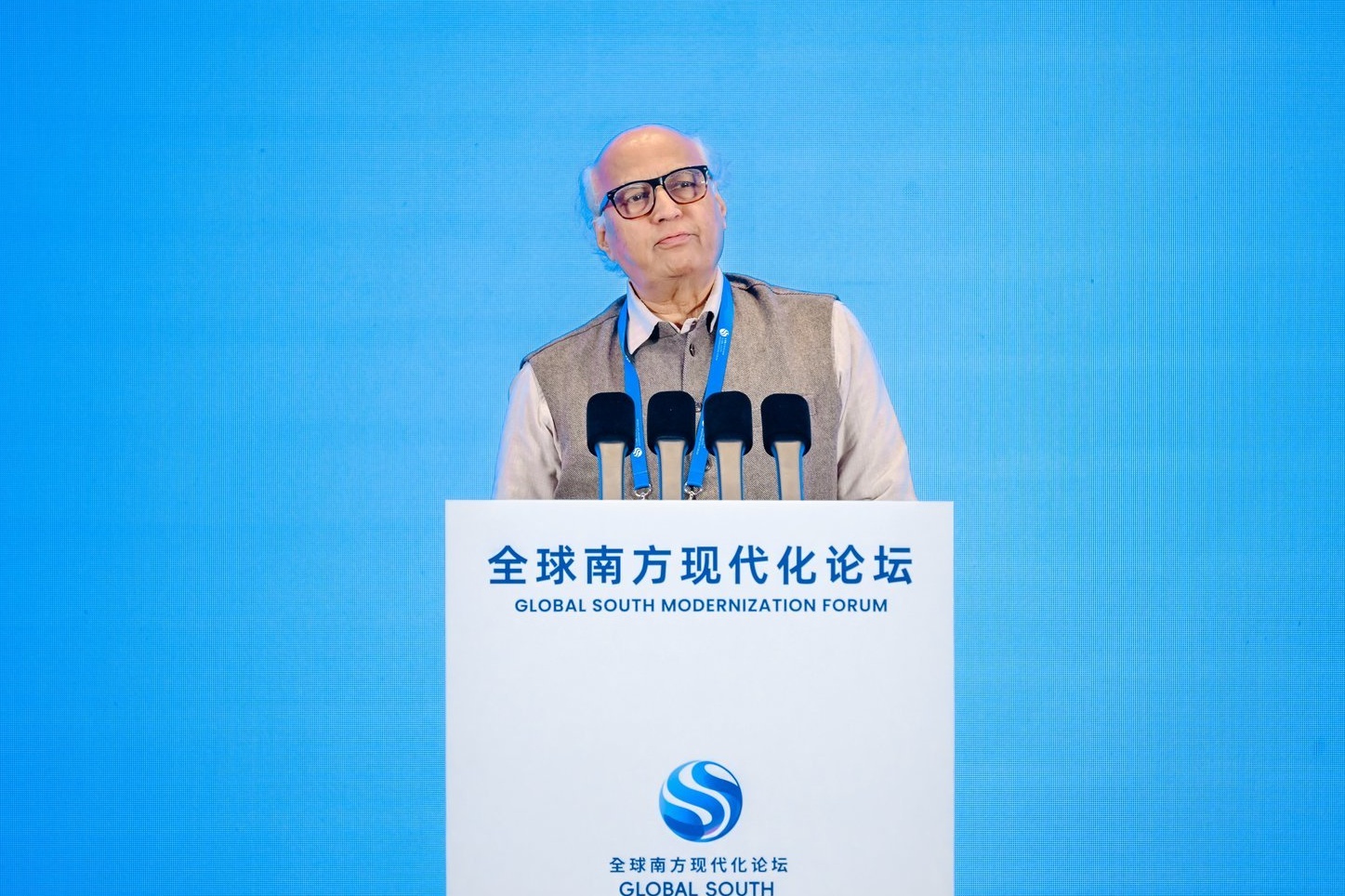 圖片3：印度新南亞論壇創(chuàng)始人、主席 蘇廷德拉·庫爾卡尼發(fā)言.jpg