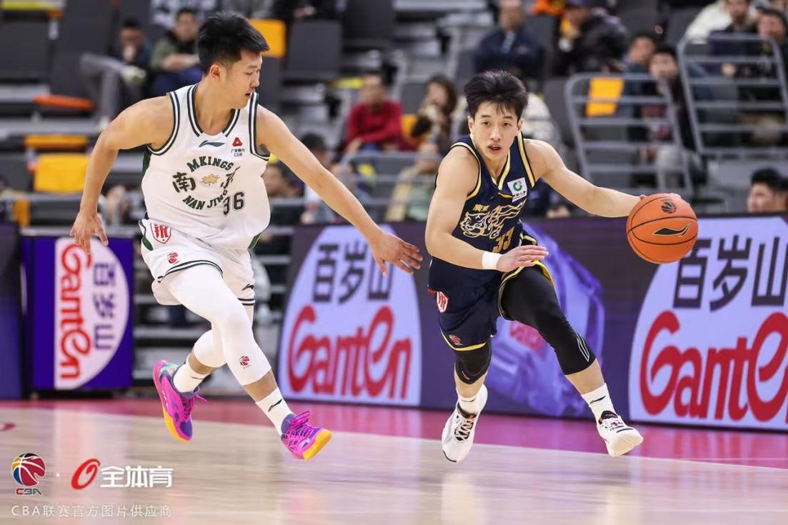 圖說：百歲山助力2025-2026賽季CBA聯(lián)賽.jpg