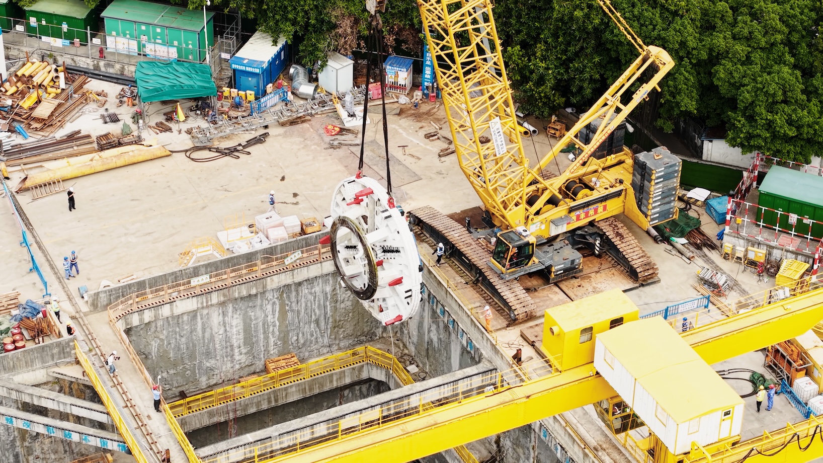 盾構(gòu)下井.jpg